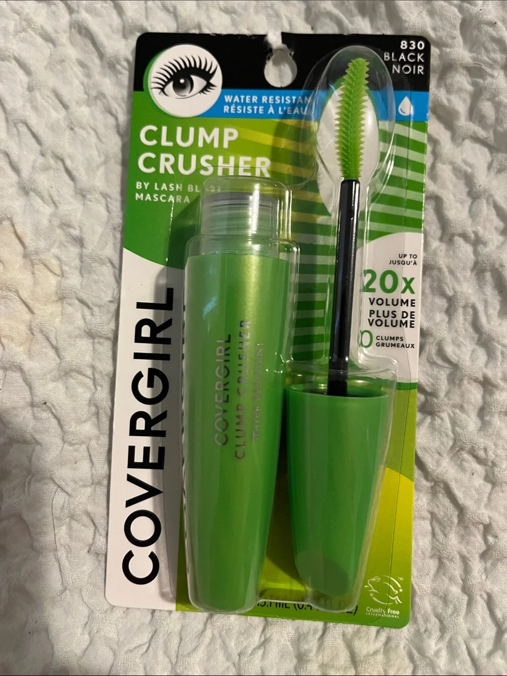 NWT CoverGirl Clump Crusher Mascara - 820 Black